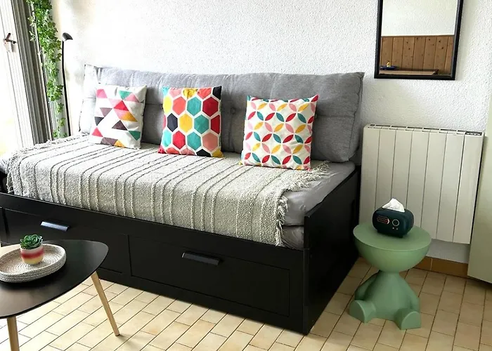 Appartement Dans Résidence En Bord De *