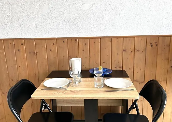 Appartement Dans Résidence En Bord De *