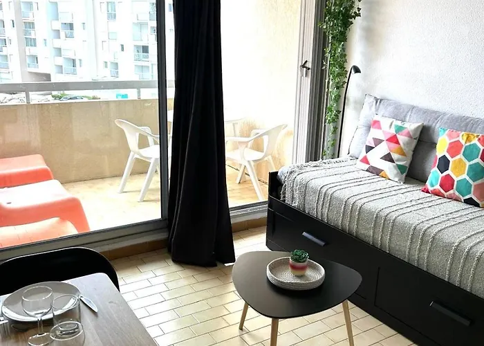 Appartement Dans Résidence En Bord De